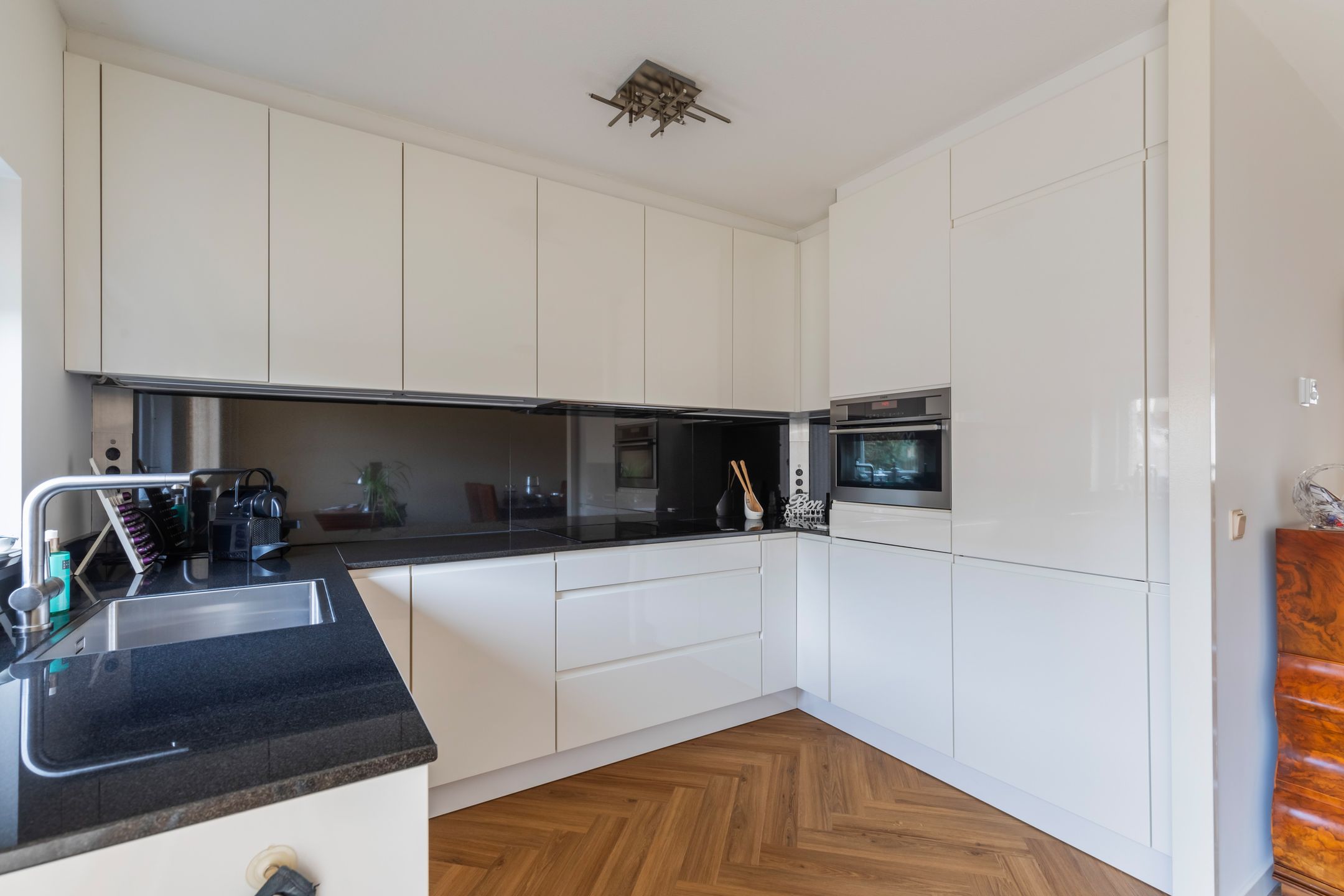 Foto 24 van Beverwaardseweg 277