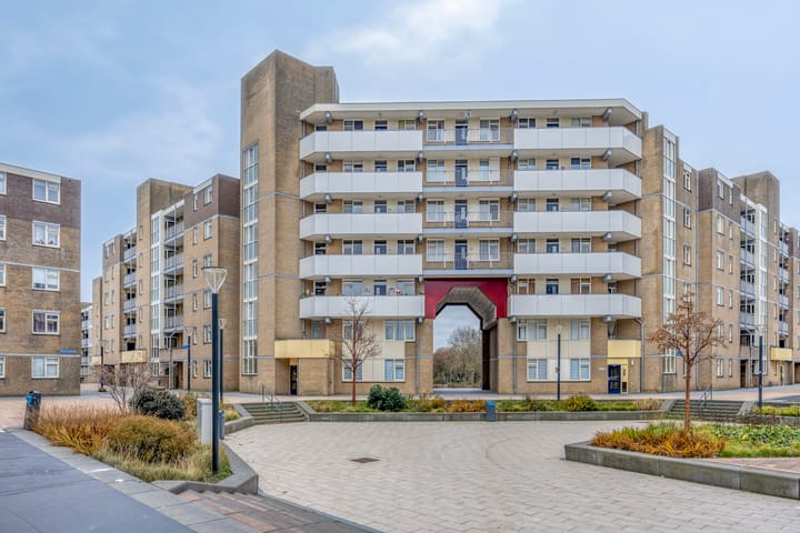 Photo 27 of Henry Moorepassage 278