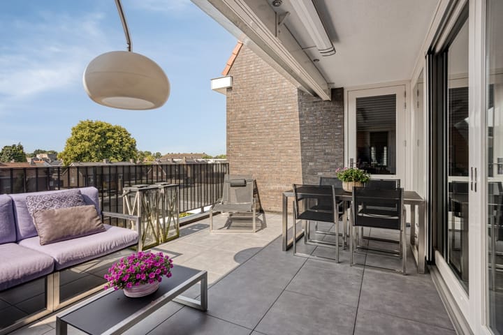 Photo 32 of Wilhelminaplein 24