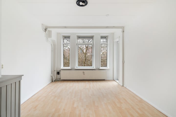 Foto 2 van Herman Robbersstraat 112-E