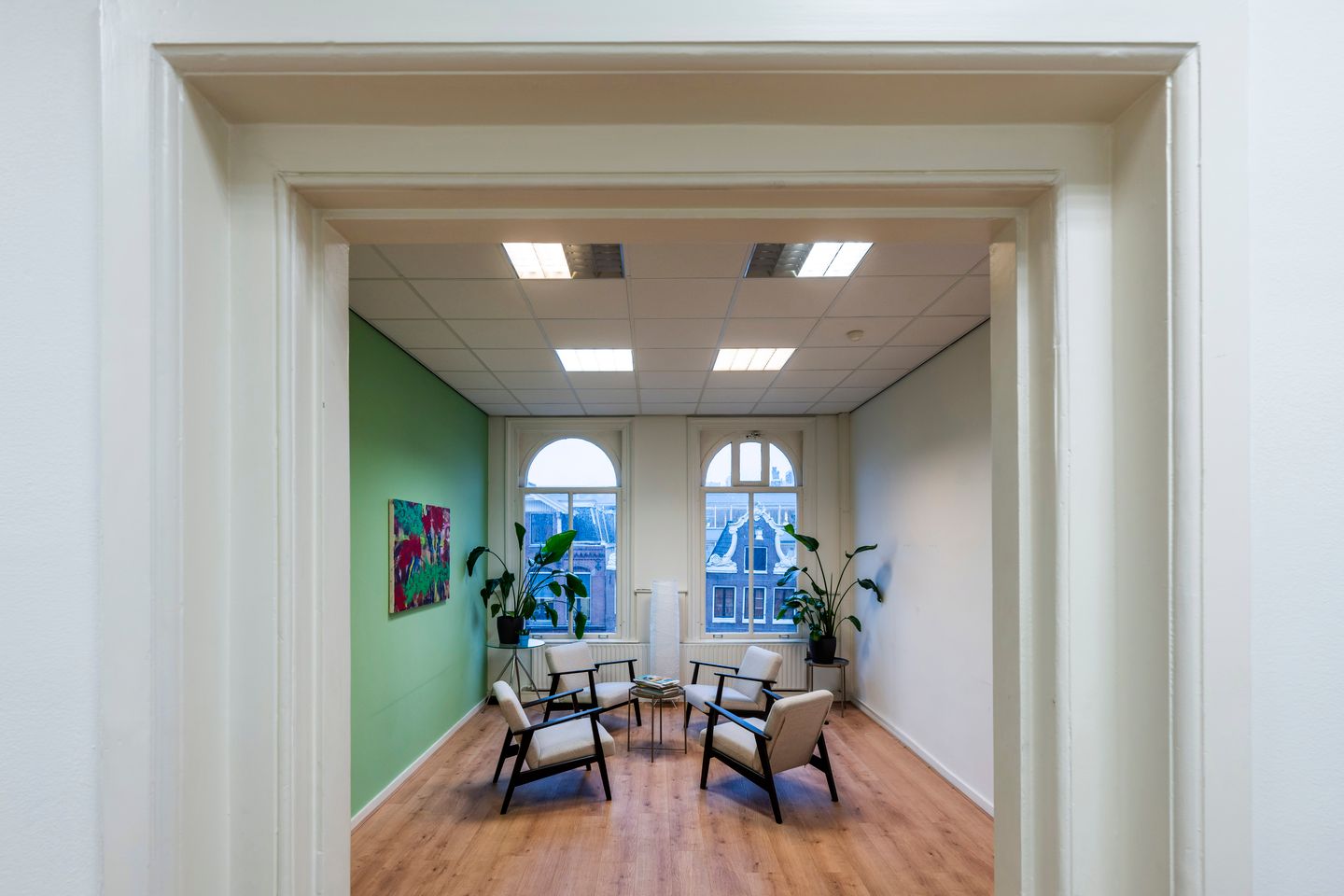 View photo 3 of Raadhuisstraat 15