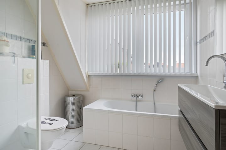 Foto 25 van Schuttershofstraat 4