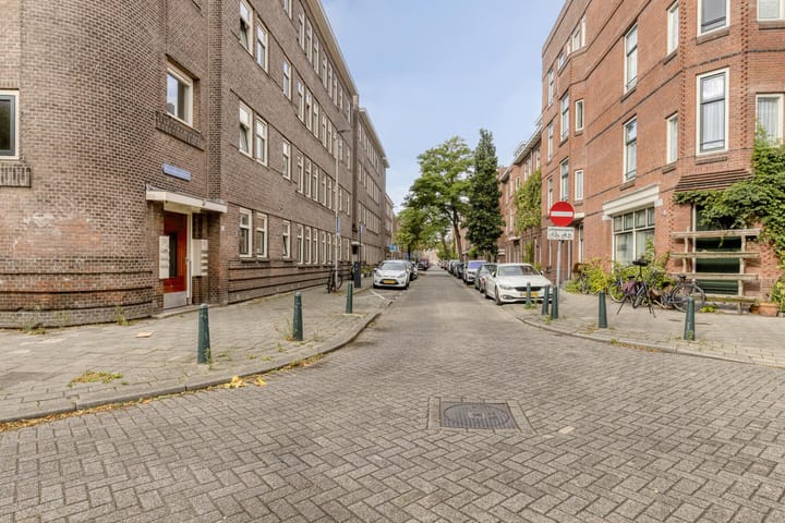 Foto 2 van Essenburgstraat 12-01L