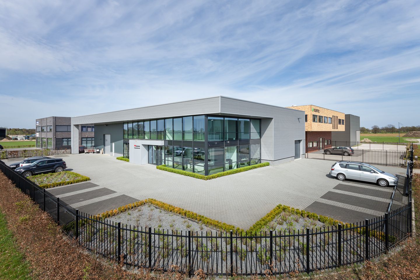 View photo 2 of Habraken 2145-A