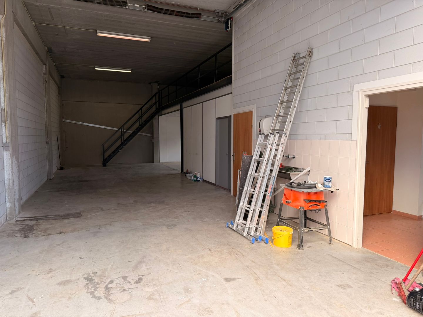 Bekijk foto 2 van Leemidden 22