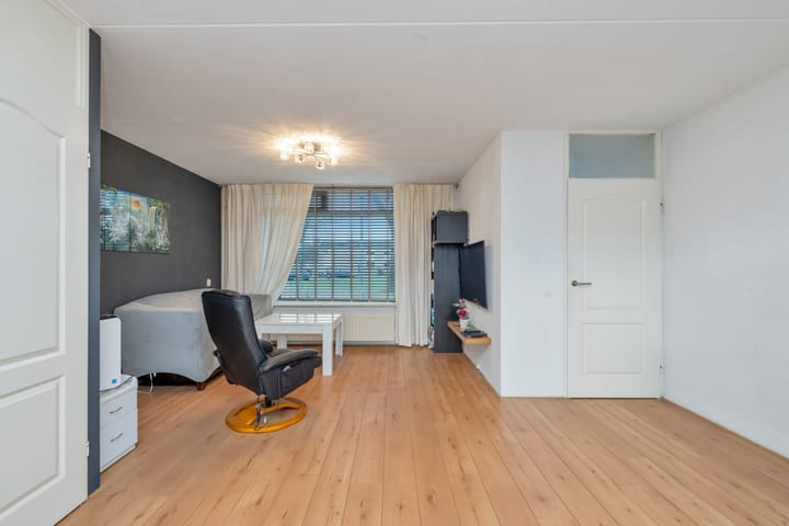 Foto 10 van Kruiszwin 4116