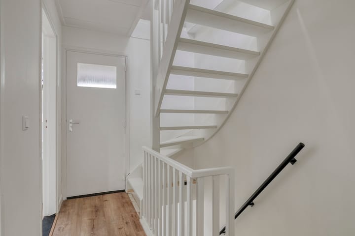 Foto 13 van Warmoeziershof 65