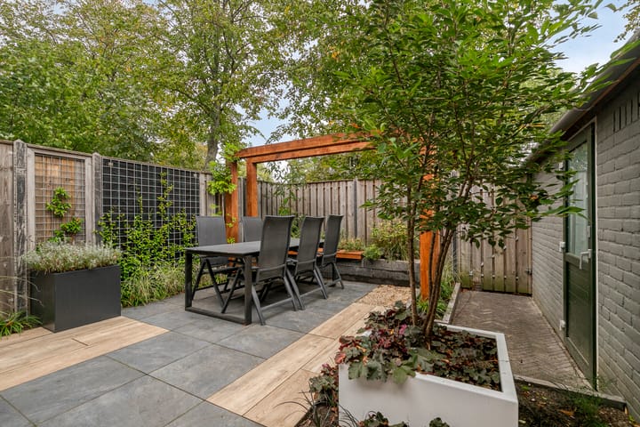 Foto 30 van Warmoeziershof 65