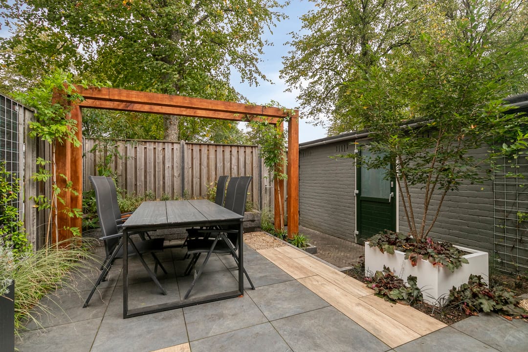 Foto 31 van Warmoeziershof 65