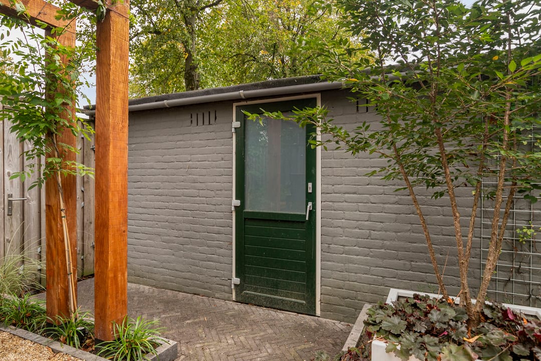 Foto 32 van Warmoeziershof 65