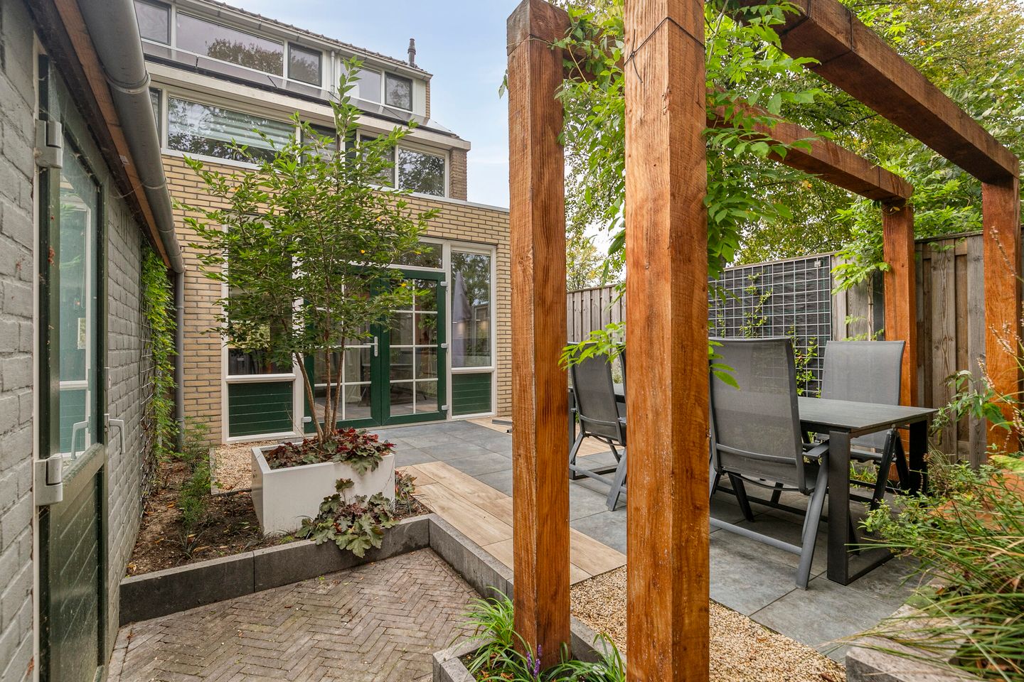 Foto 34 van Warmoeziershof 65