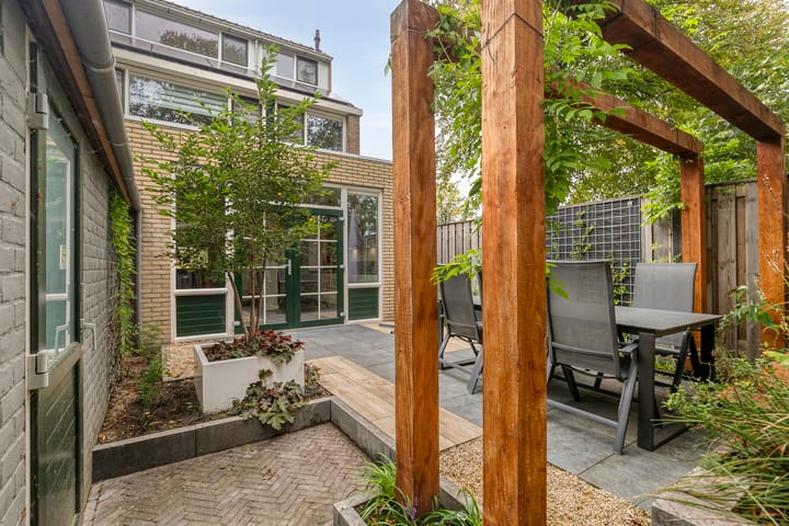 Foto 34 van Warmoeziershof 65