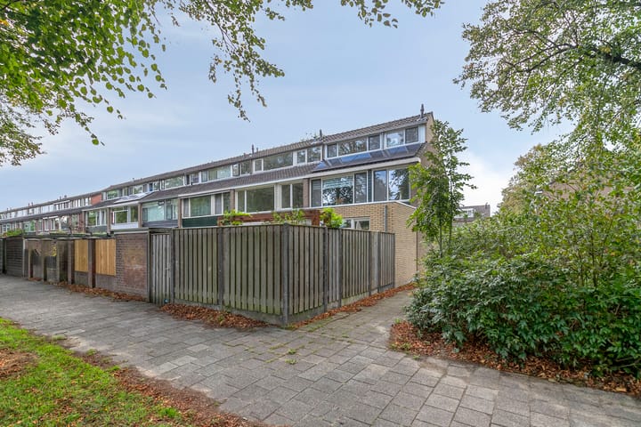 Foto 40 van Warmoeziershof 65