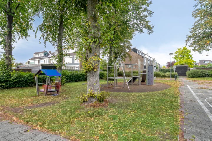 Foto 43 van Warmoeziershof 65