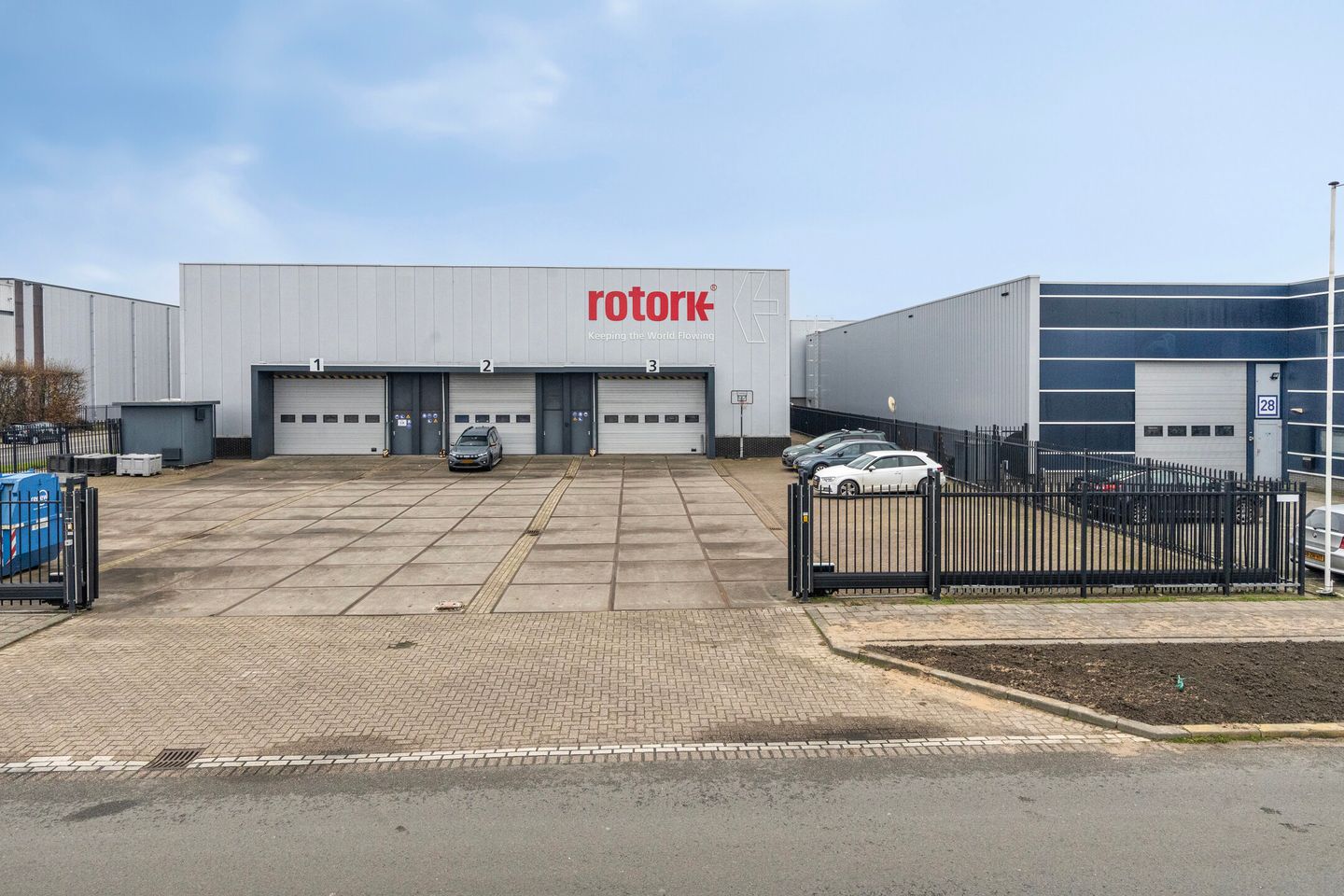 View photo 2 of Mandenmakerstraat 45