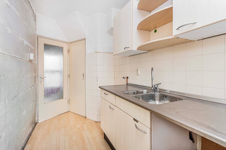 Photo 12 of Nicolaas Pienemanstraat 17