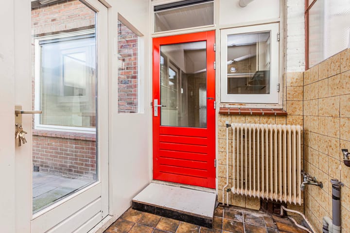 Photo 14 of Nicolaas Pienemanstraat 17