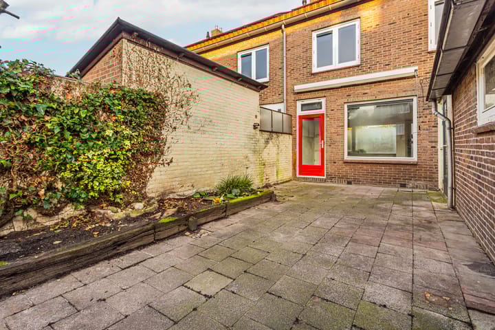 Photo 15 of Nicolaas Pienemanstraat 17