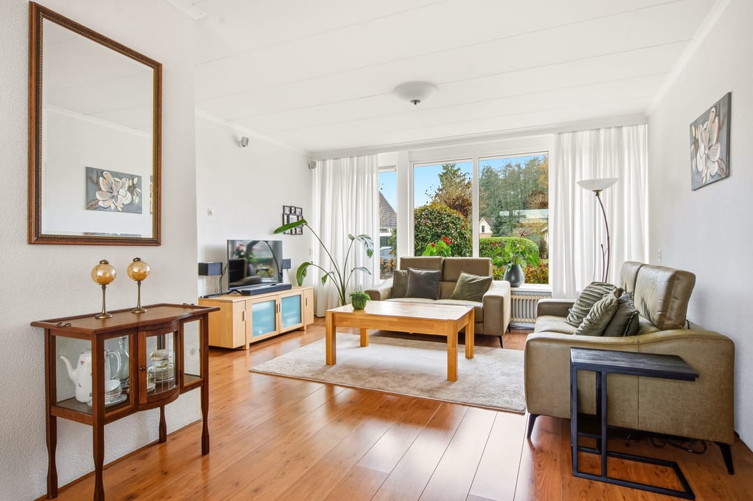 Photo 2 of Vogelenzangstraat 10