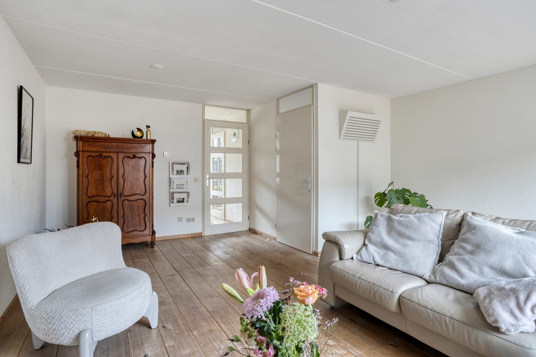 Photo 11 of Weegbree 63