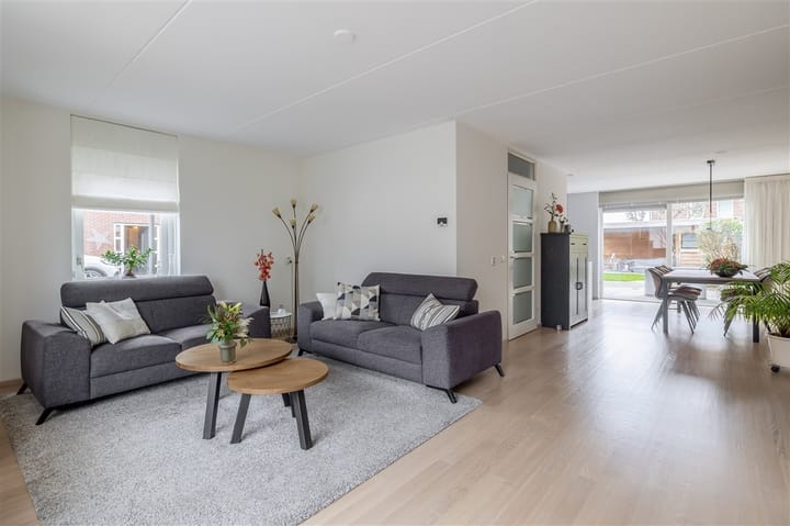 Photo 12 of Jan Tooroplaan 4