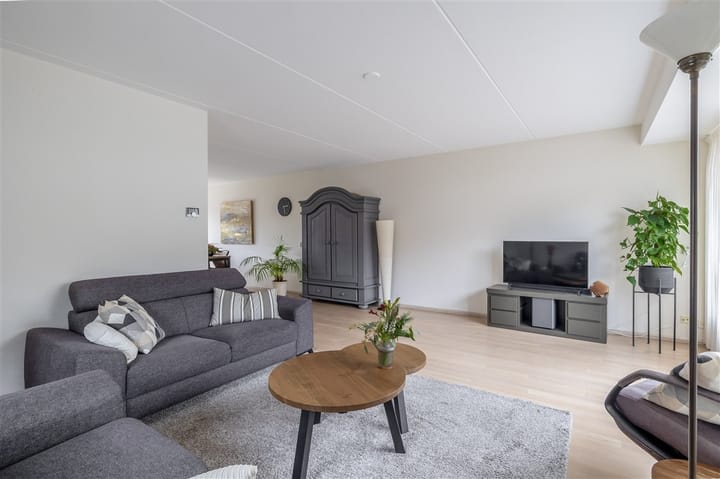 Photo 13 of Jan Tooroplaan 4