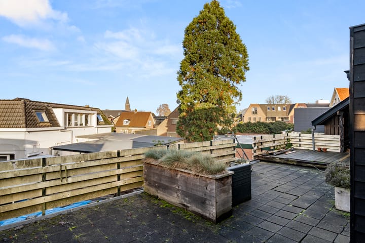 Photo 11 of Dorpsstraat 16-B