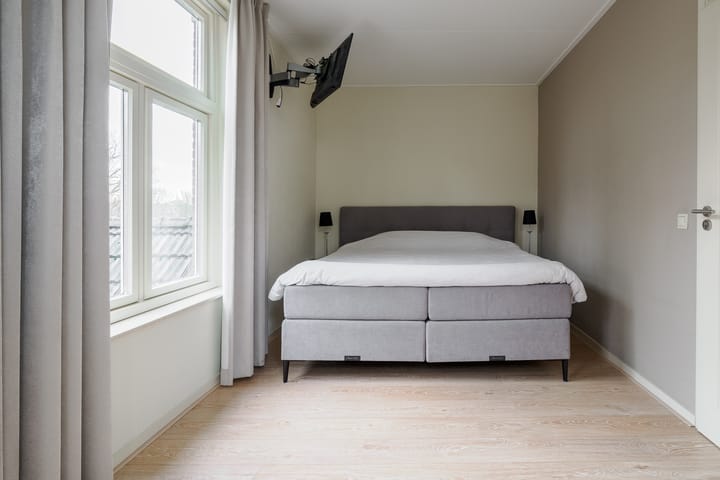 Photo 20 of Hoofdstraat 5