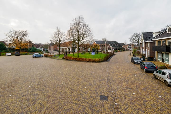 Photo 40 of Hoofdstraat 5