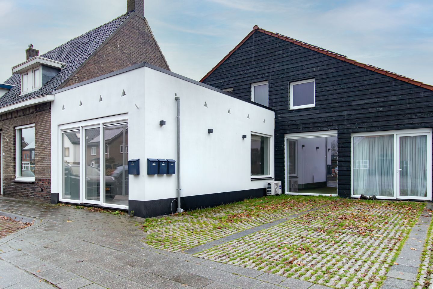 Bekijk foto 1 van Zuideindsestraat 37-A