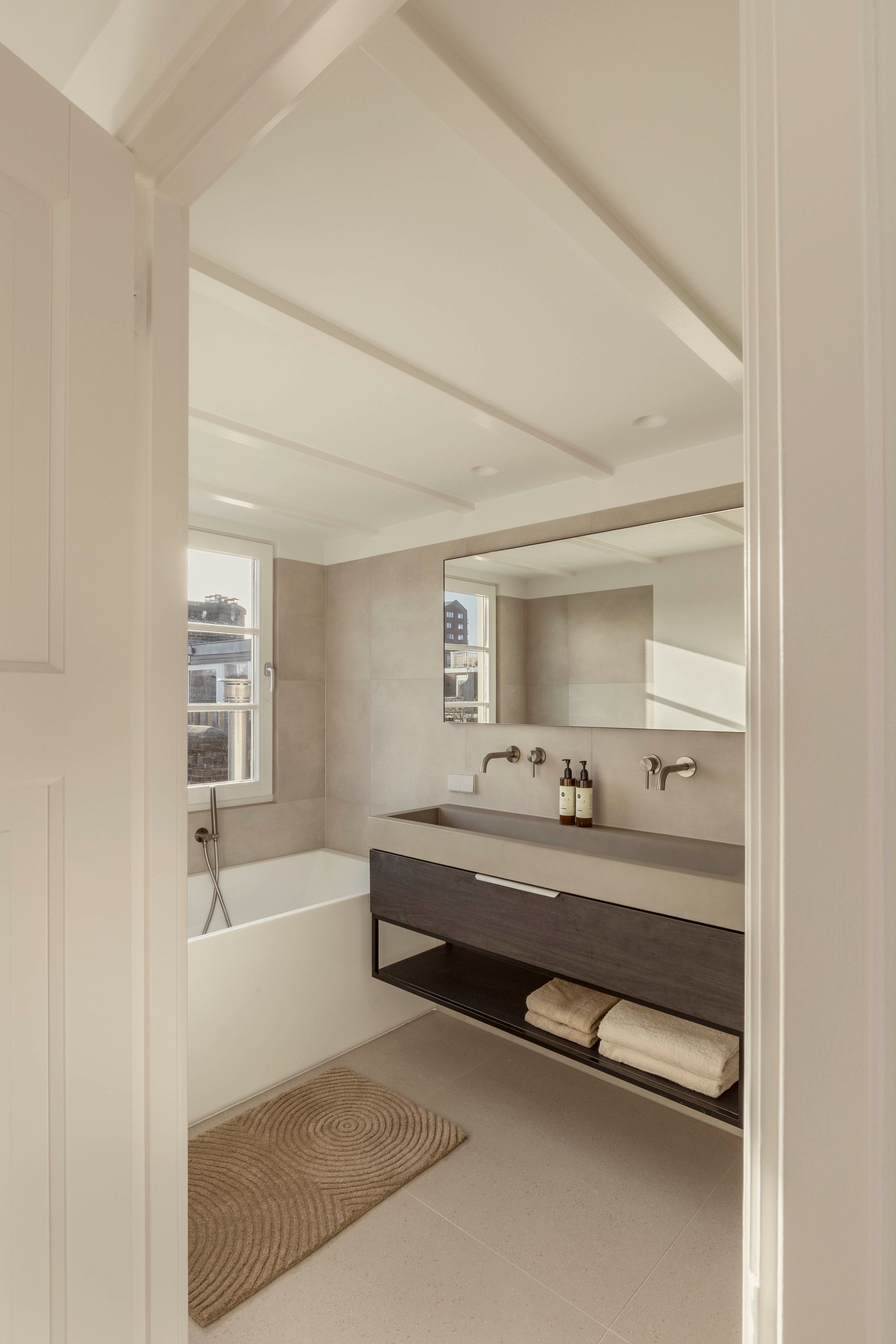 Photo 12 of Jan Hanzenstraat 17-3