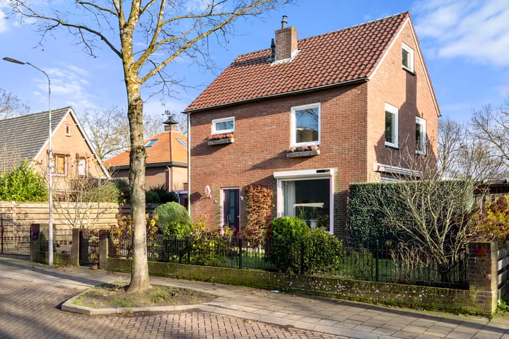 Photo 2 of Weerkruislaan 18-A