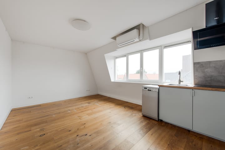 Photo 3 of Cornelis van Noordestraat 20-A