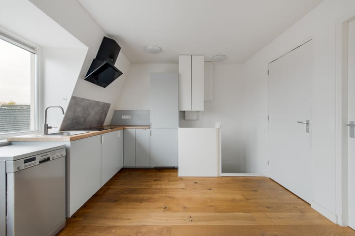 Photo 4 of Cornelis van Noordestraat 20-A