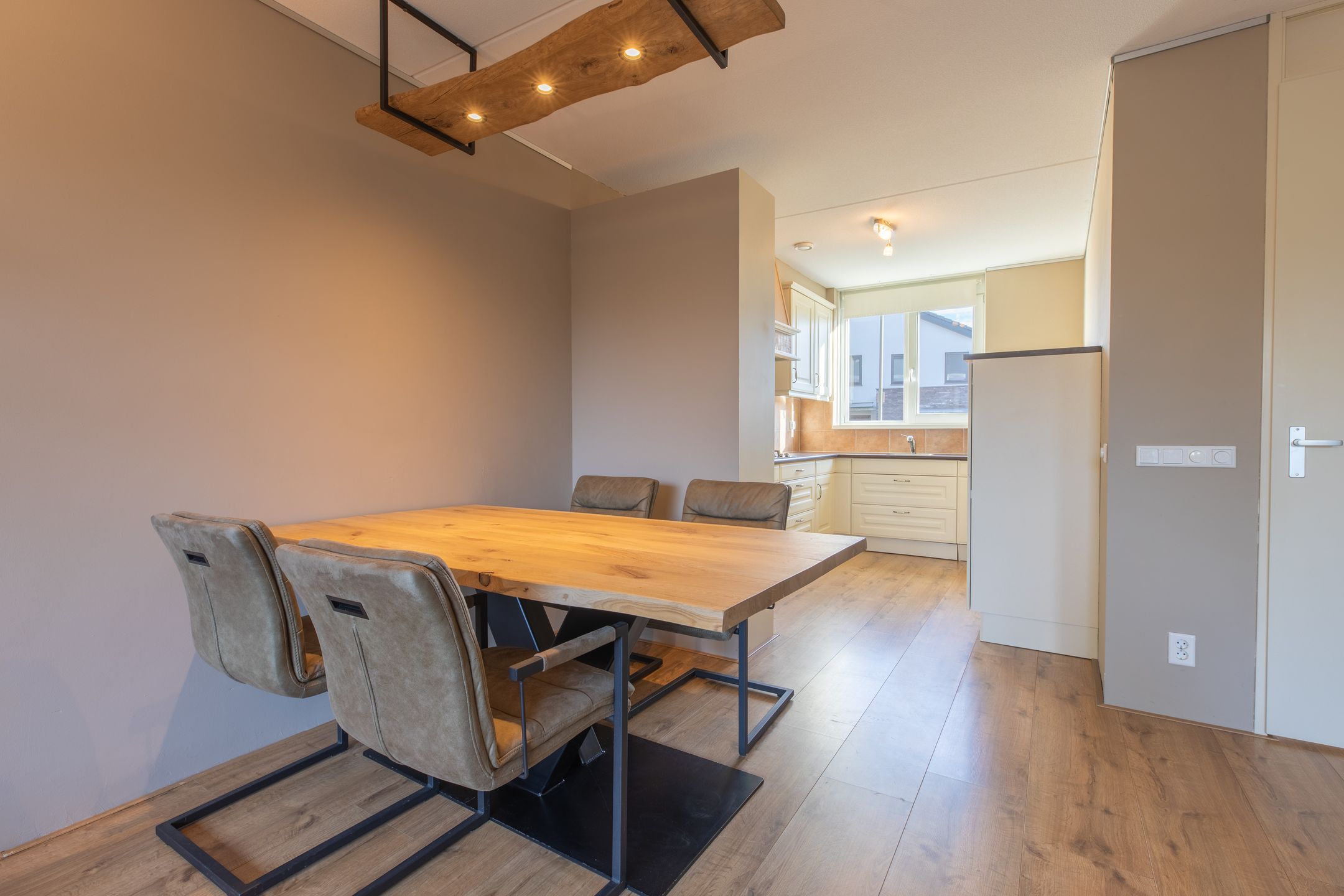 Foto 6 van Van Cosselaerstraat 33