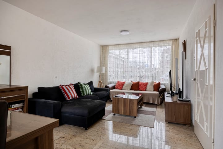 Foto 9 van Mecklenburgstraat 64