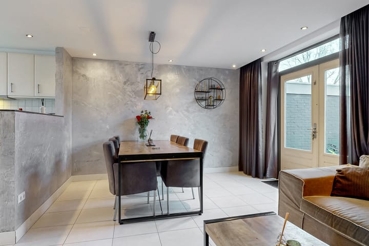 Foto 7 van Ravenstraat 8