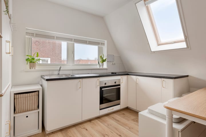 Photo 6 of Tollensstraat 17-2