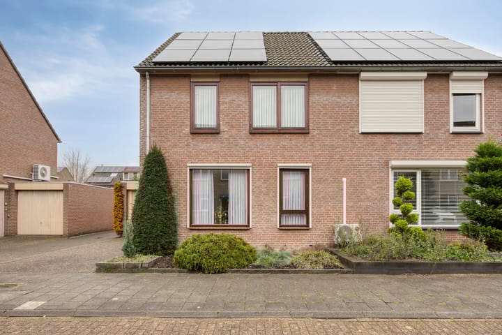 Foto 2 van Bloemendaalstraat 9