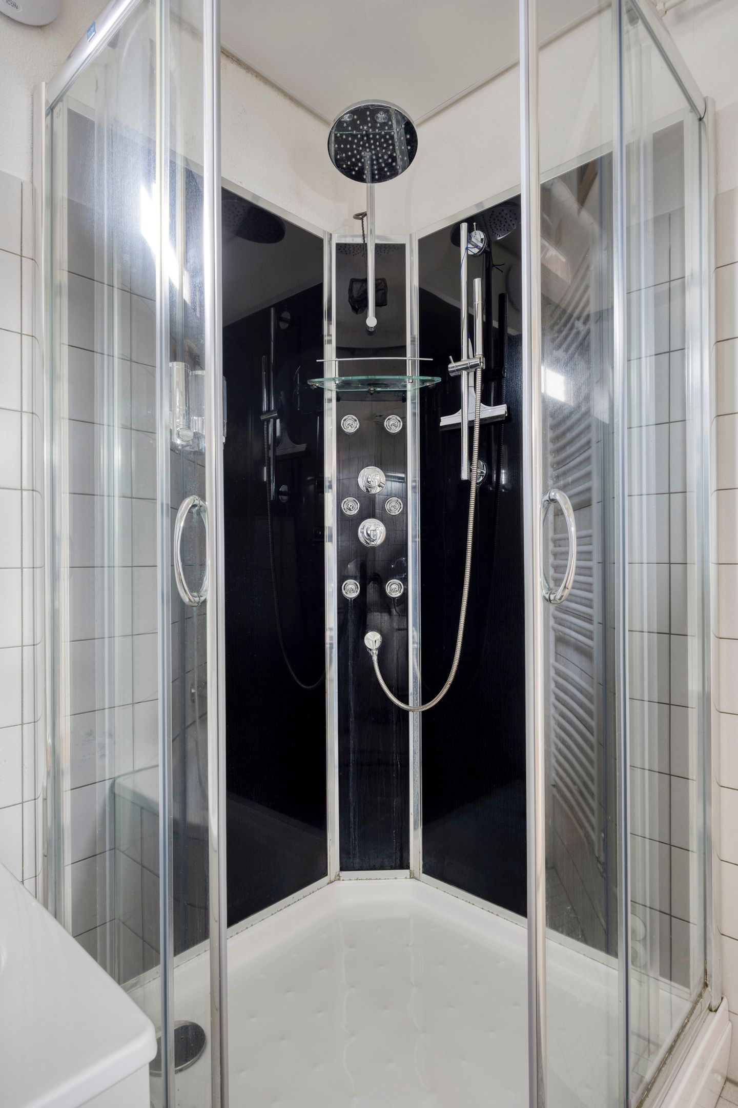 Foto 24 van Bloemendaalstraat 9