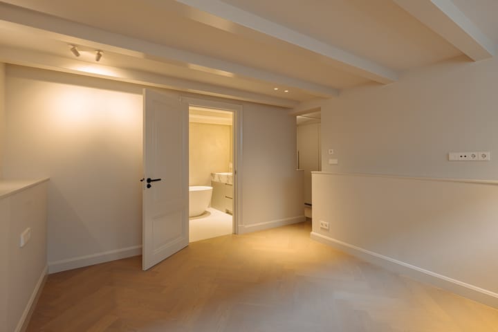 Photo 29 of Johannes Verhulststraat 143-A