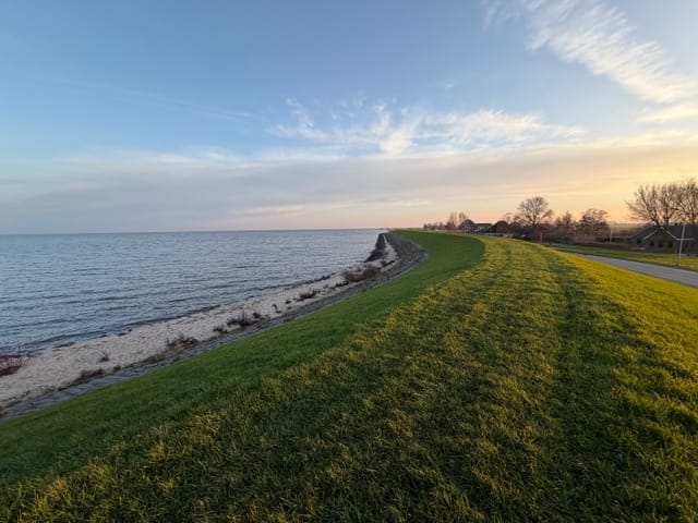 Foto 18 van IJsselmeerdijk 8