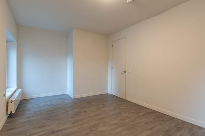 Foto 8 van Naarderstraat 21-1