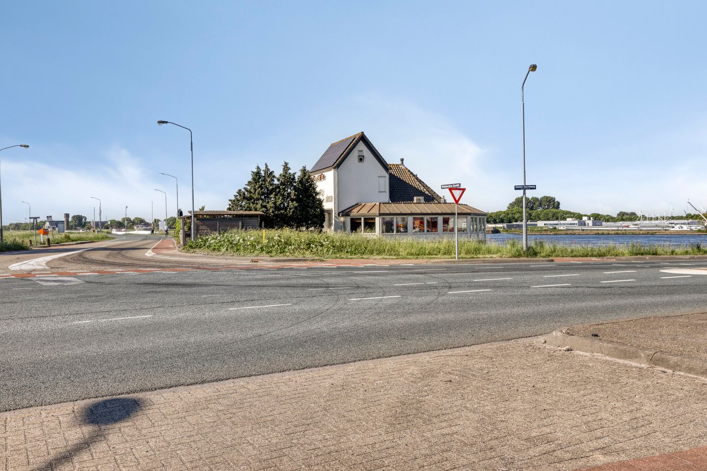 Bekijk foto 4 van Wieldrechtseweg 52