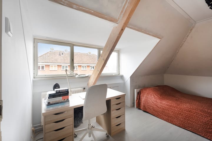 Foto 11 van Azaleastraat 76