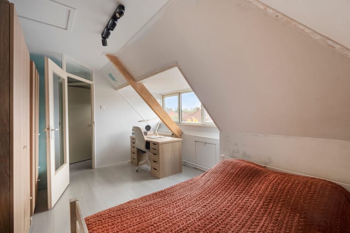 Foto 14 van Azaleastraat 76