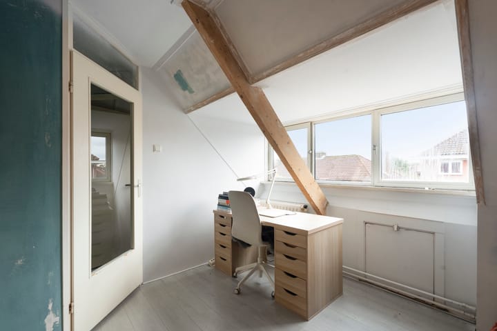 Foto 15 van Azaleastraat 76