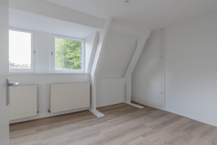 Foto 12 van Naarderstraat 21-2