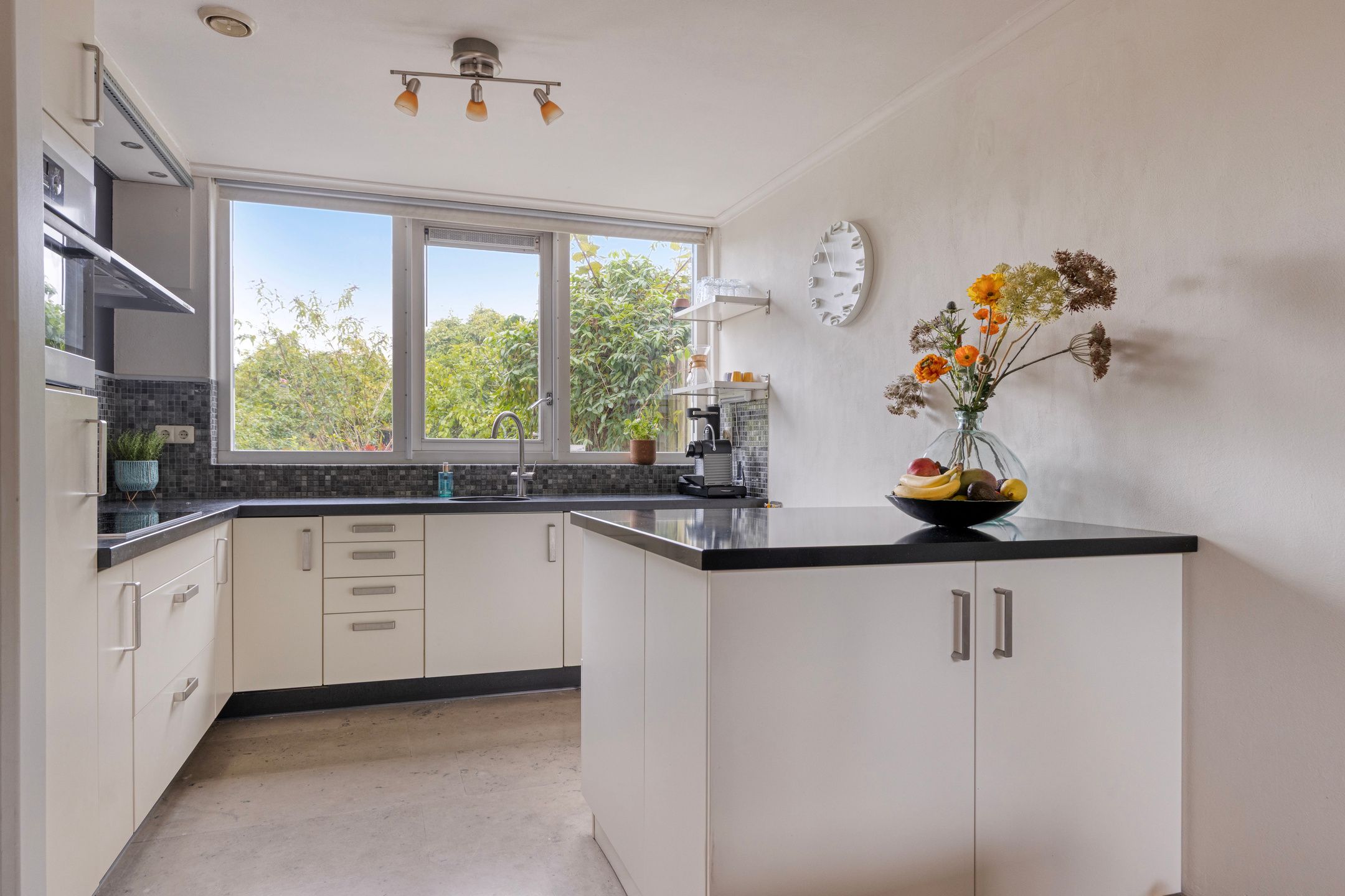 Foto 15 van Mostheuvelstraat 119