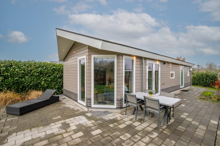 Klein Hitland 280 main image